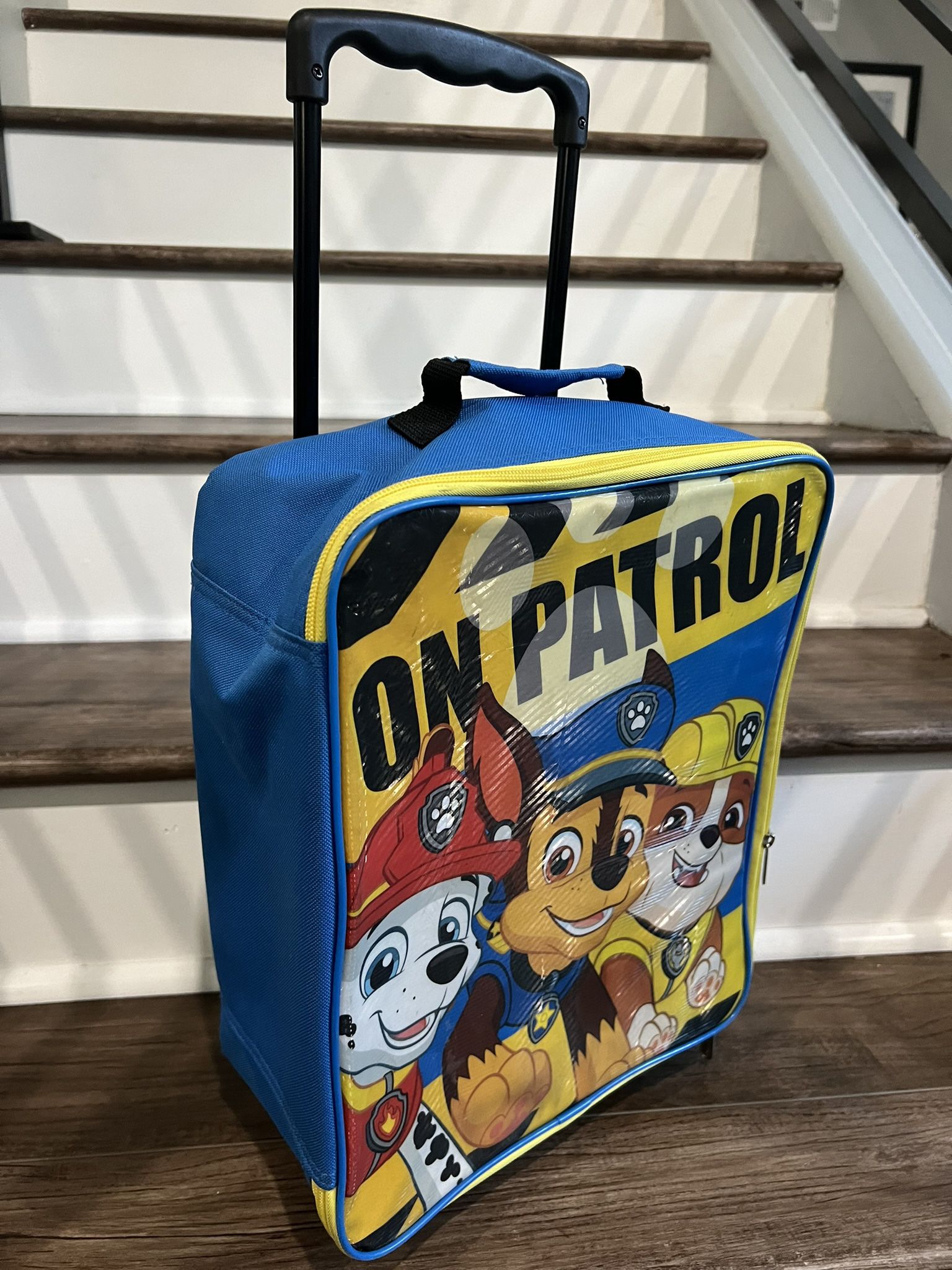 Nickelodeon Paw Pawtrol Kids Pilot Case Rolling Luggage 