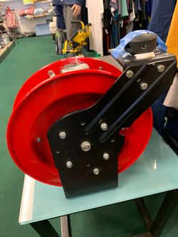 Retractable Hose Reel  -New