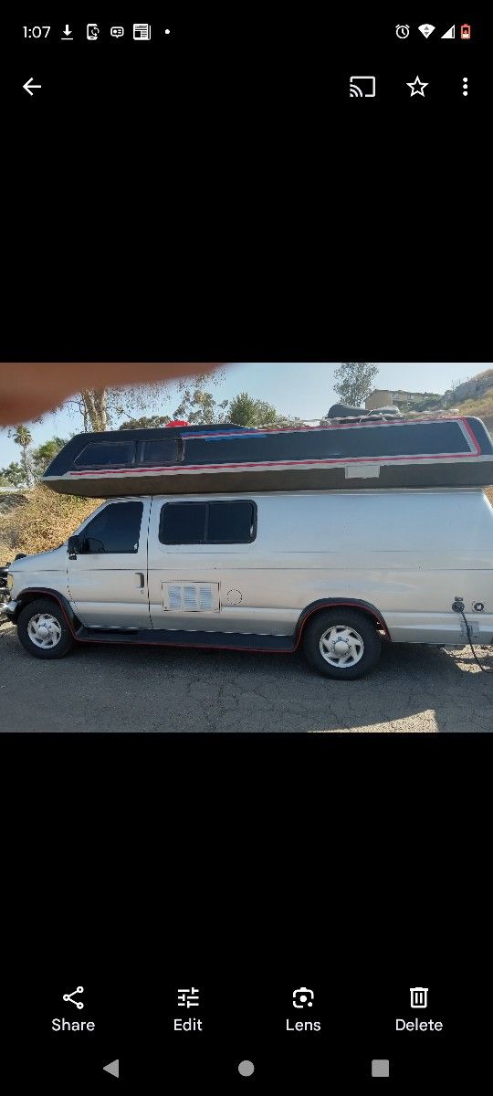 1993 Ford Airstream