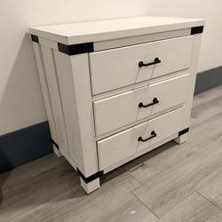 Magnussen Home Whitewood red drawer nightstand