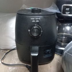 Kitchen Appliance Combo: Air Fryer + Double Slow Cooker