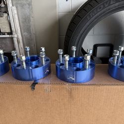 2”wheel spacers for sale 5lugs