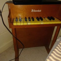 Piano ,Schoenhut