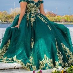 Sweet 16, Prom dress, Quinceañera, Bridesmaid