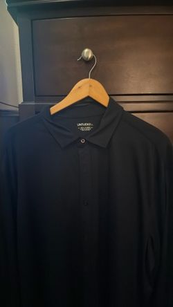 4 long sleeve Untuck It brand casual shirts