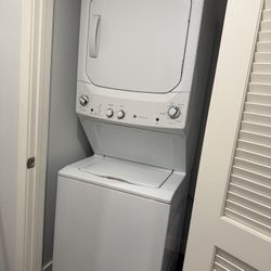 GE Stacked Washer & Dryer  $600