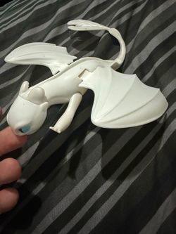 2018 How To Train Your Dragon Light Fury Figure Dreamworks Spin Master