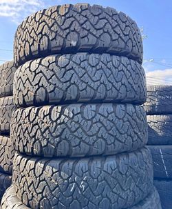 245/75/17 Bfgoodrich 📍📍 Vendo un set de llantas con 80% de vida las 4 📍🌟