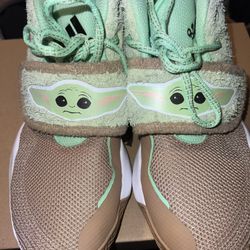 Adidas baby Yoda Sneakers