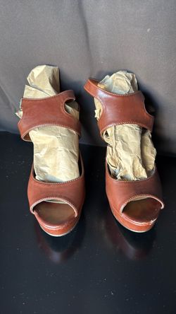 Guess  heels size 8
