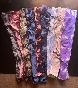 Tie-Dye Leggings Bundle – 7 Pairs size Medium stretchy fit