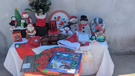 Christmas Decorations With Bin 