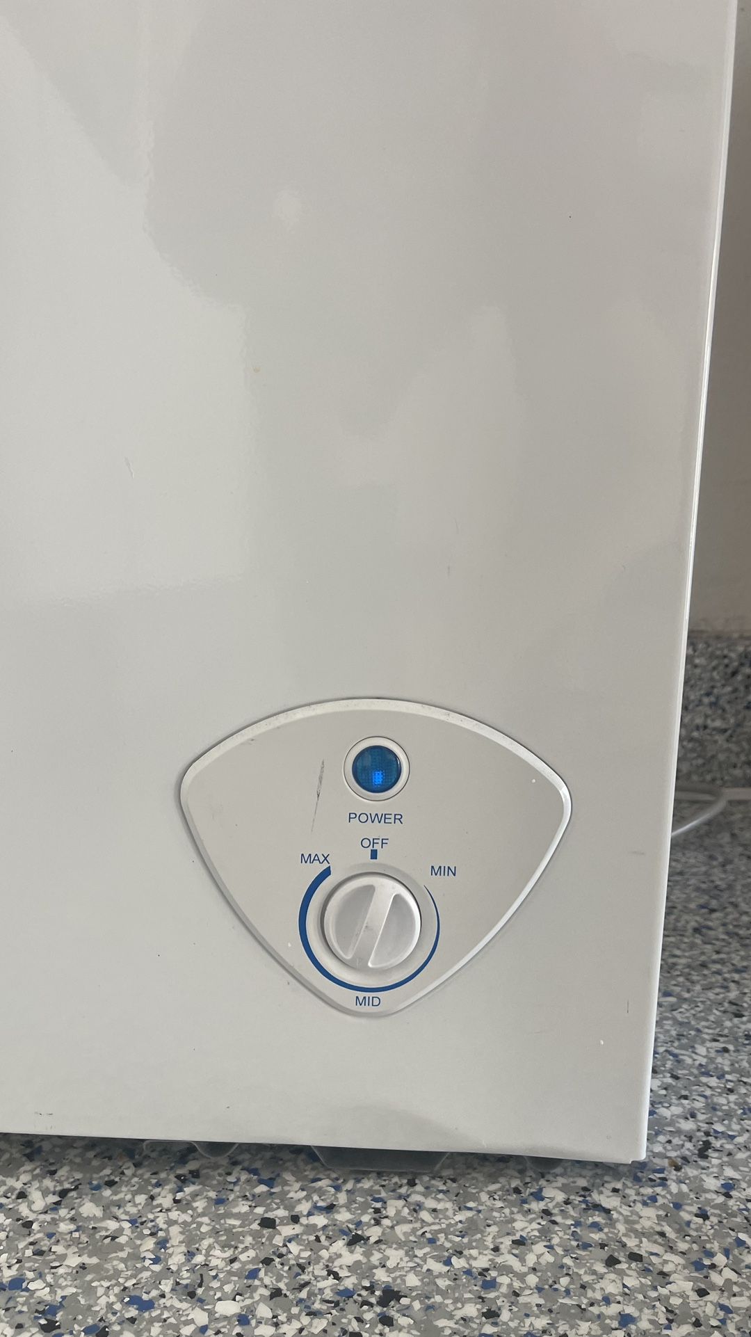 3.5 Cu. Ft. Garage Ready Chest Freezer - White for Sale in Yorba Linda, CA  - OfferUp