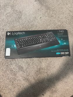 Logitech K740 Illuminated Backlit Keyboard w/ Original Box