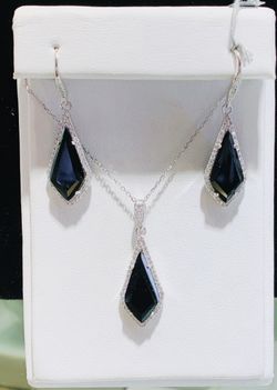 Sterling silver set in black and white cz stones