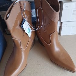 Women's Boots