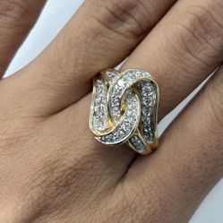 14kt Diamond Woman’s Ring