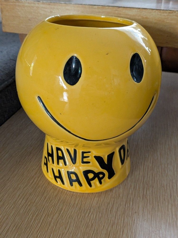 McCoy Pottery Yellow Cookie Jar Smiley Face Have A Happy Day Retro Vintage 1970s