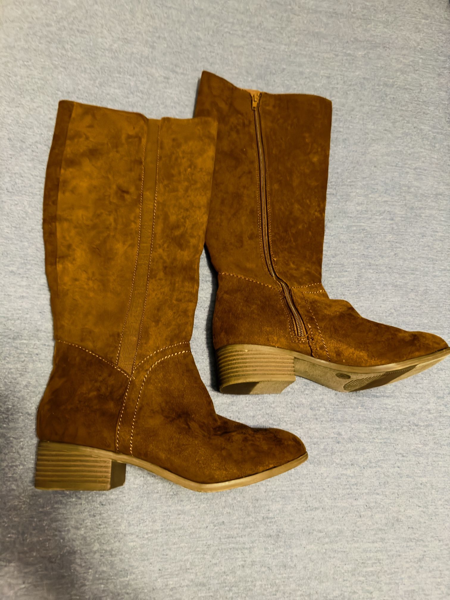 Brown Boots 👢 Size 7.5