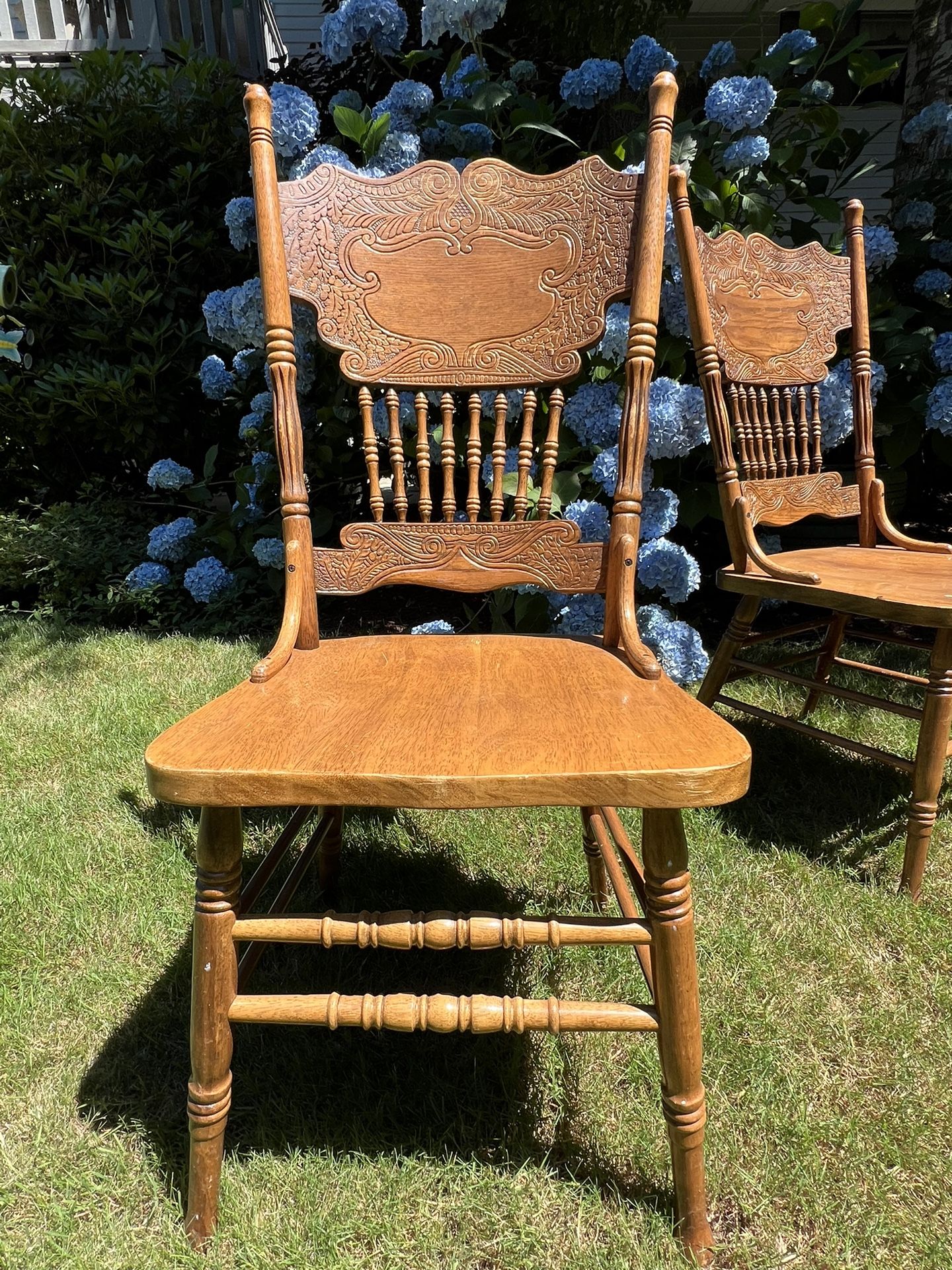  Chairs