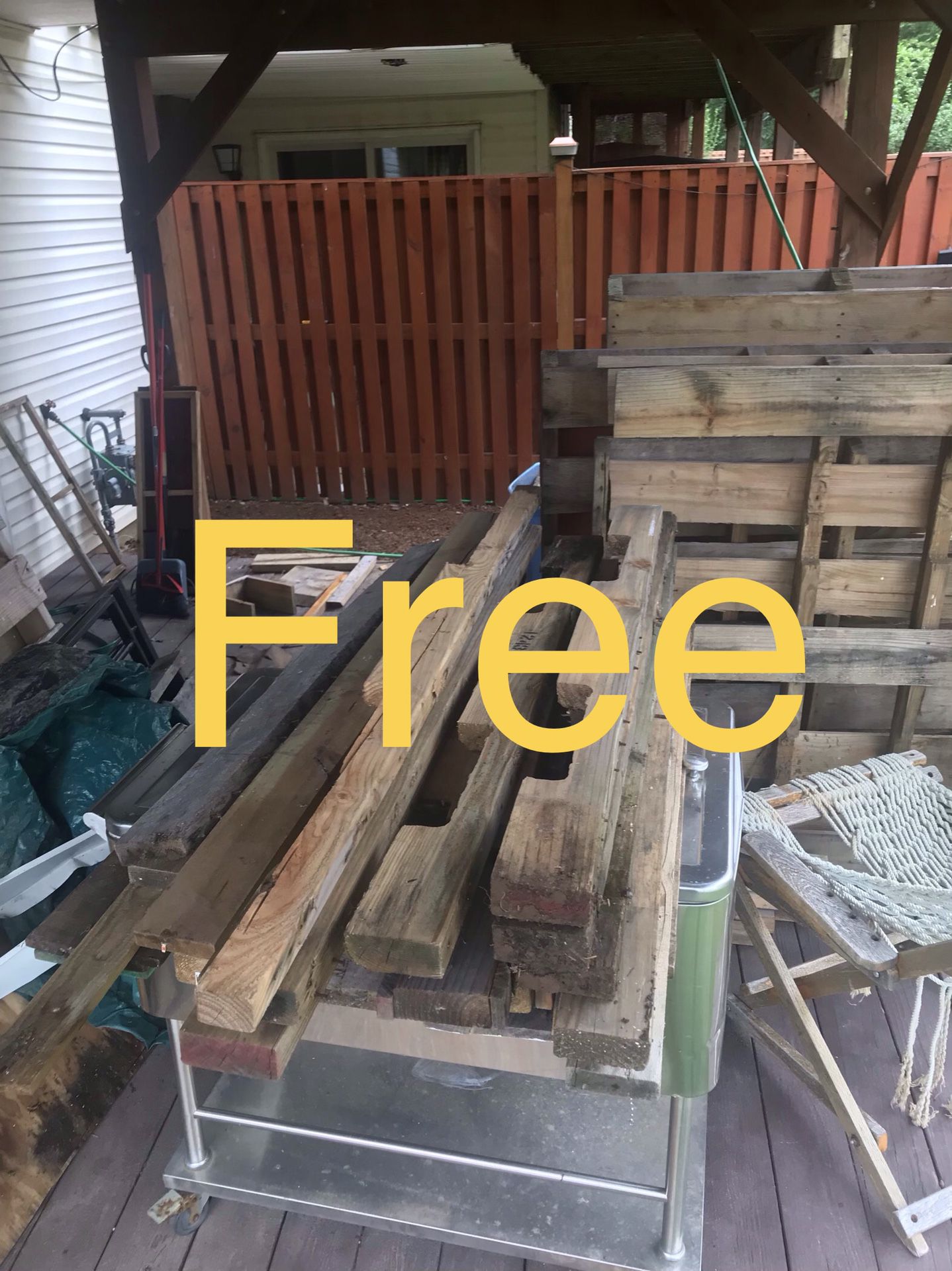 Free pallet wood
