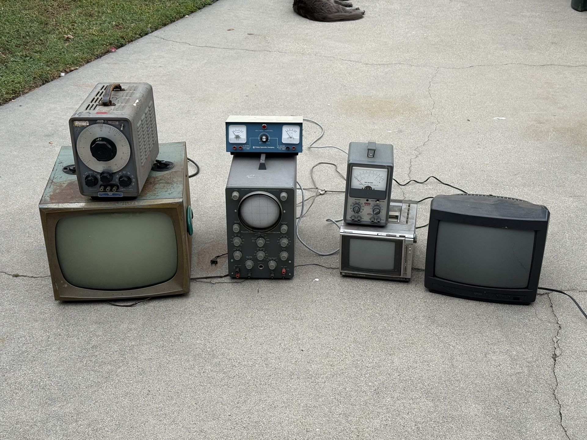 Vintage TVs a D Electronic Tear Equipment