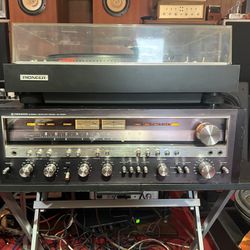 Pioneer SX-5580 Receiver & PL-530 Fully automatic, both fully recapped.