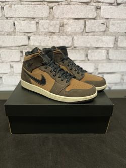 Nike Air Jordan 1 Mid Chocolate Size 10.5m / 12w