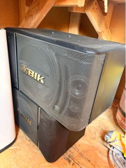 Cambodian Karaoke set with speakers