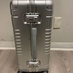arlo skye luggage