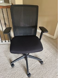 Task chair