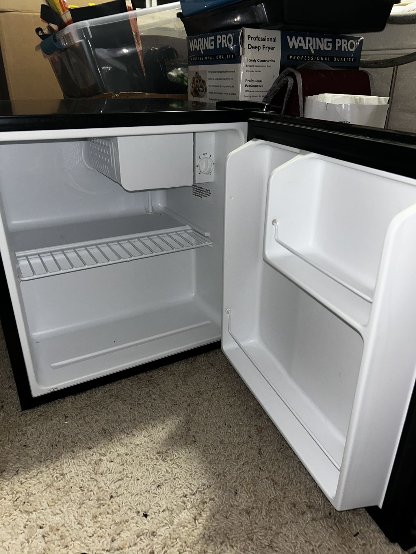 Haier Mini Fridge / Freezer