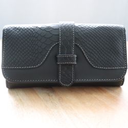 Women’s Leather Wallet 