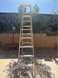 Werner Ladder Aluminum 8Ft ( Hesperia Ca )
