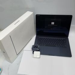 MacBook Air 15.3 inch 2023 M2 Chip 8GB Ram 256SSD
