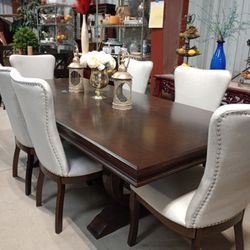 Elegant Dining Room Set / Comedor