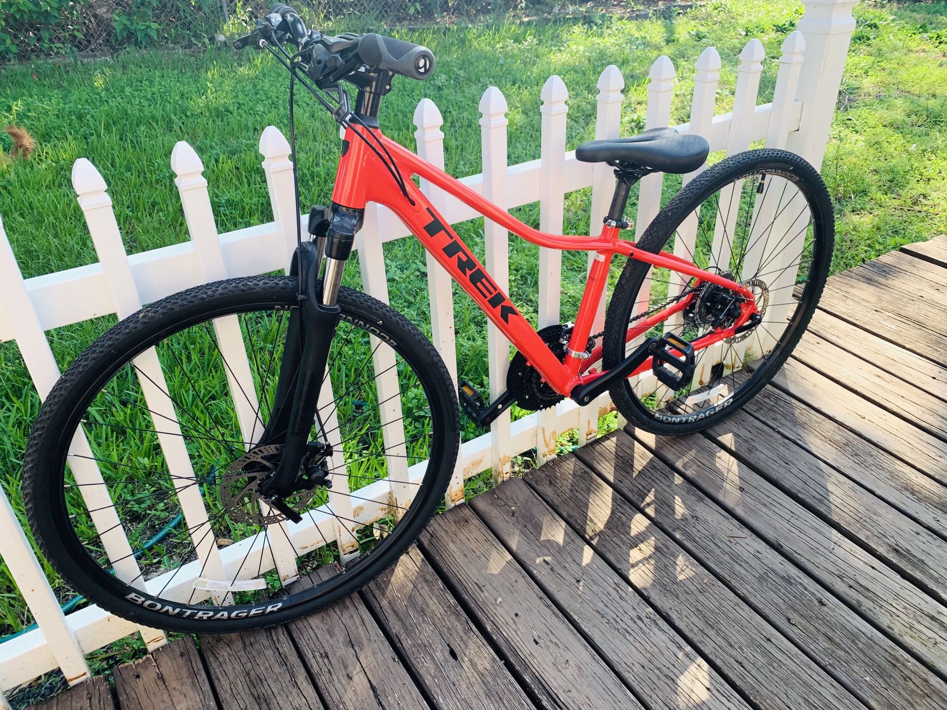 2020 Trek Dual Sport Mountain Bike - Dual Disc Brakes - New