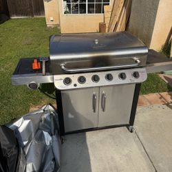 Charbroil Performance Grill