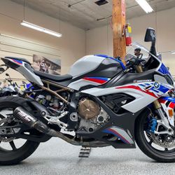 2022 BMW S1000RR M PACKAGE