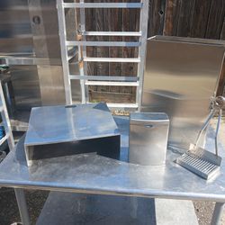 Stainless, Cover, Trash Bin. Tampon, Soap 