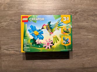 Lego Creator Colorful Hummingbird 3-in-1 31384