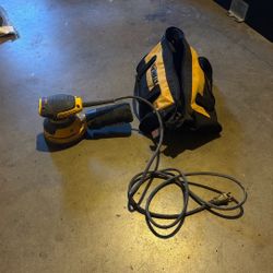 DeWalt Sander 