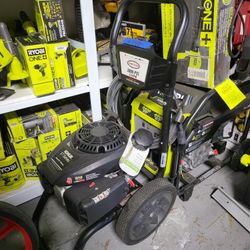 SIMPSON GAS 2800 PSI PRESSURE WHASHER 