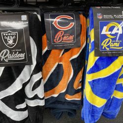 49ers Cowboys Raiders Packers Dodgers Bears Rams Chiefs Throws