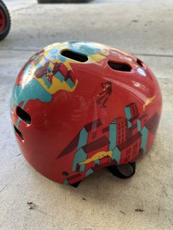 Kids Bike Helmet - Fits Kids 6-9 Years Old 