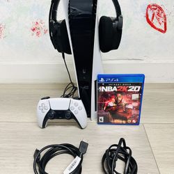 PlayStation 5 - Disc Version - 825GB , Bonus 1 Game , 1 Headset ( Used Very New )