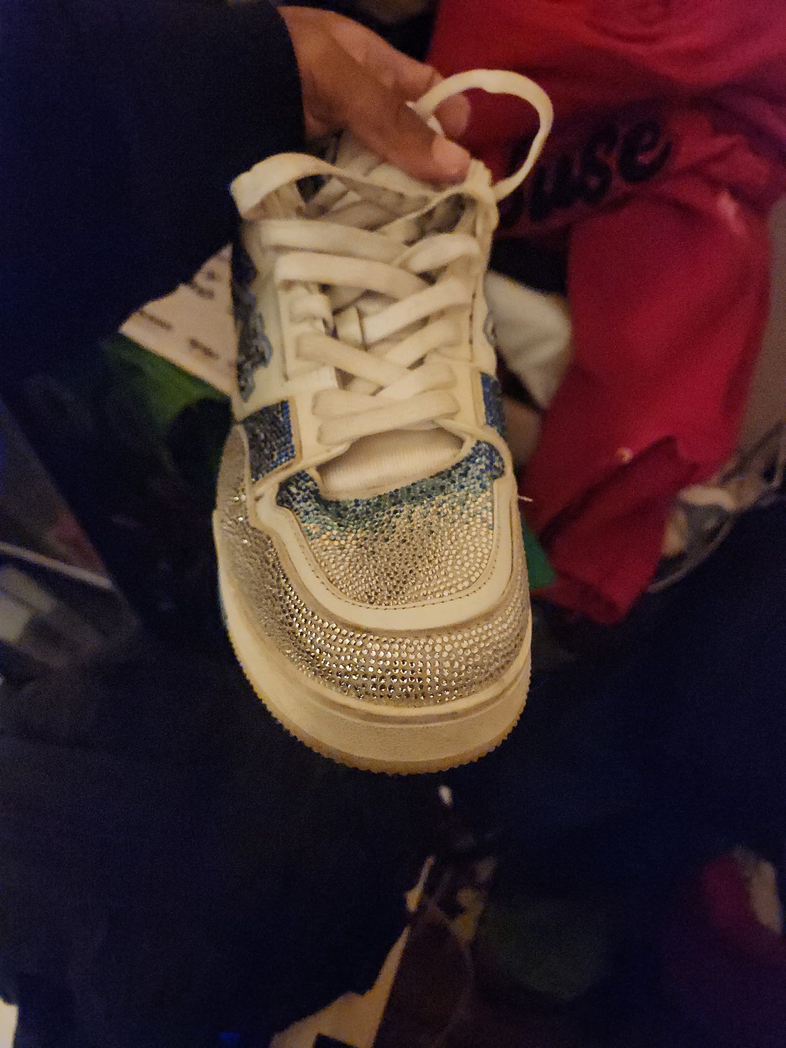 Louis Vuitton Trainer Azur Crystal 