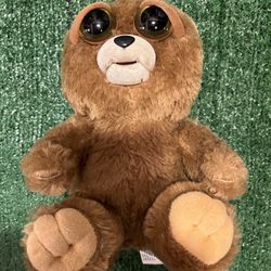 Feisty Pet/ Brown Bear Growling Teeth