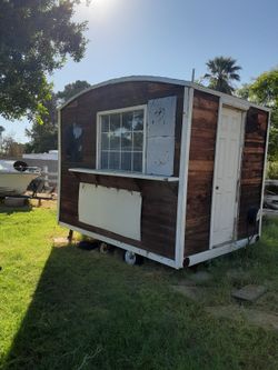 Food Wagon/Tiny House/Storage Unit 