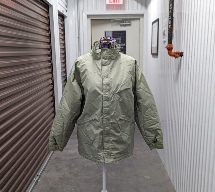 Adirondack Trading Company Men's Medium Light Green Faux Fur Lined Nylon Coat Vintage
